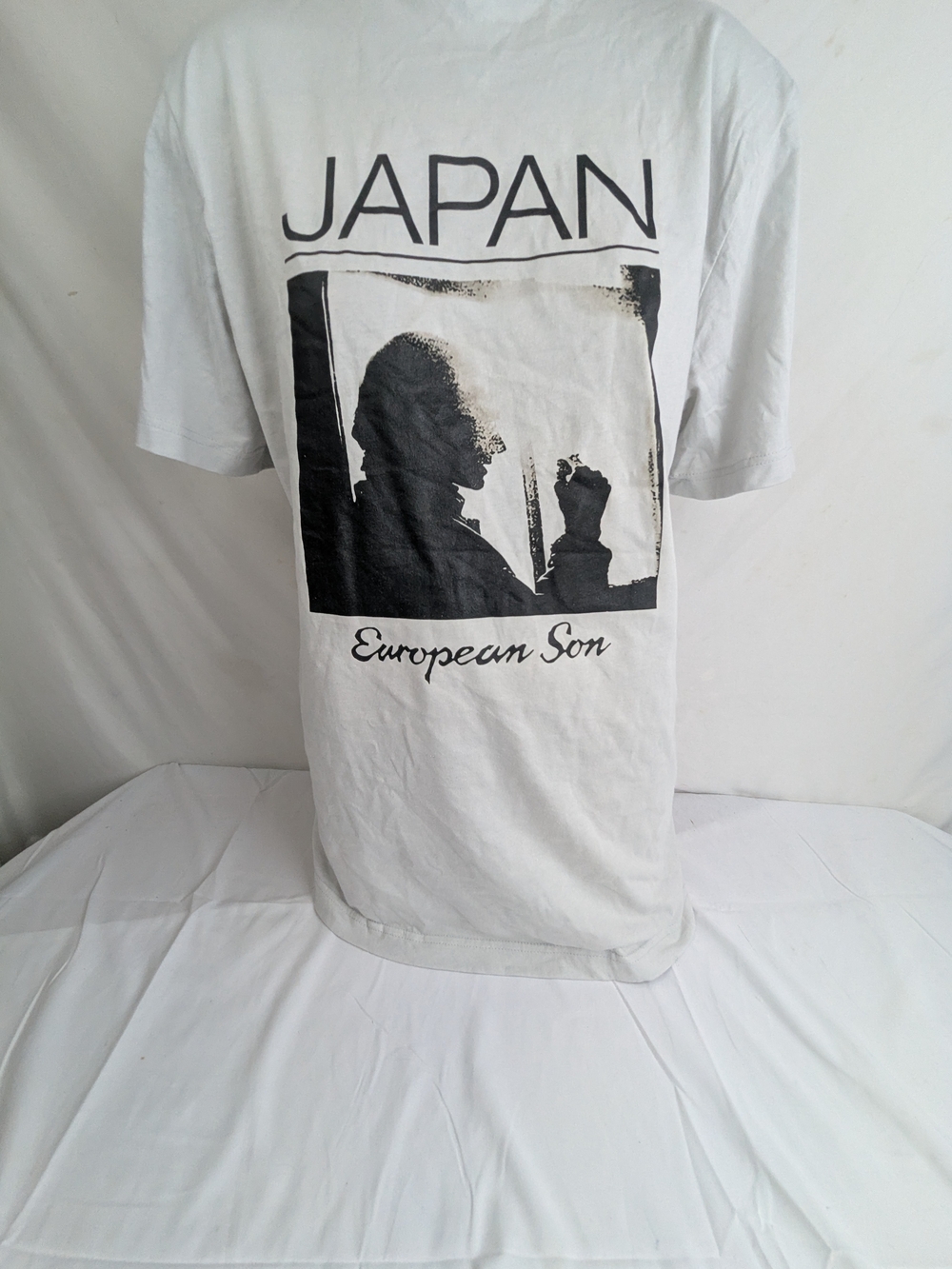 Japan European Son Graphic T-Shirt - White/Black Size Large